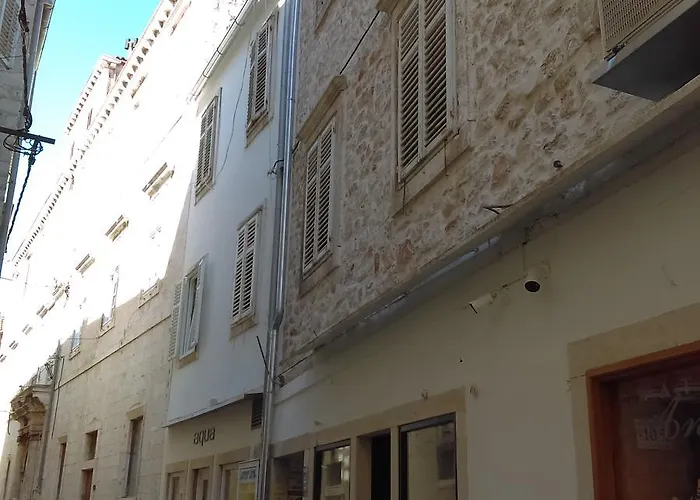 D2 4u Apartman Zára